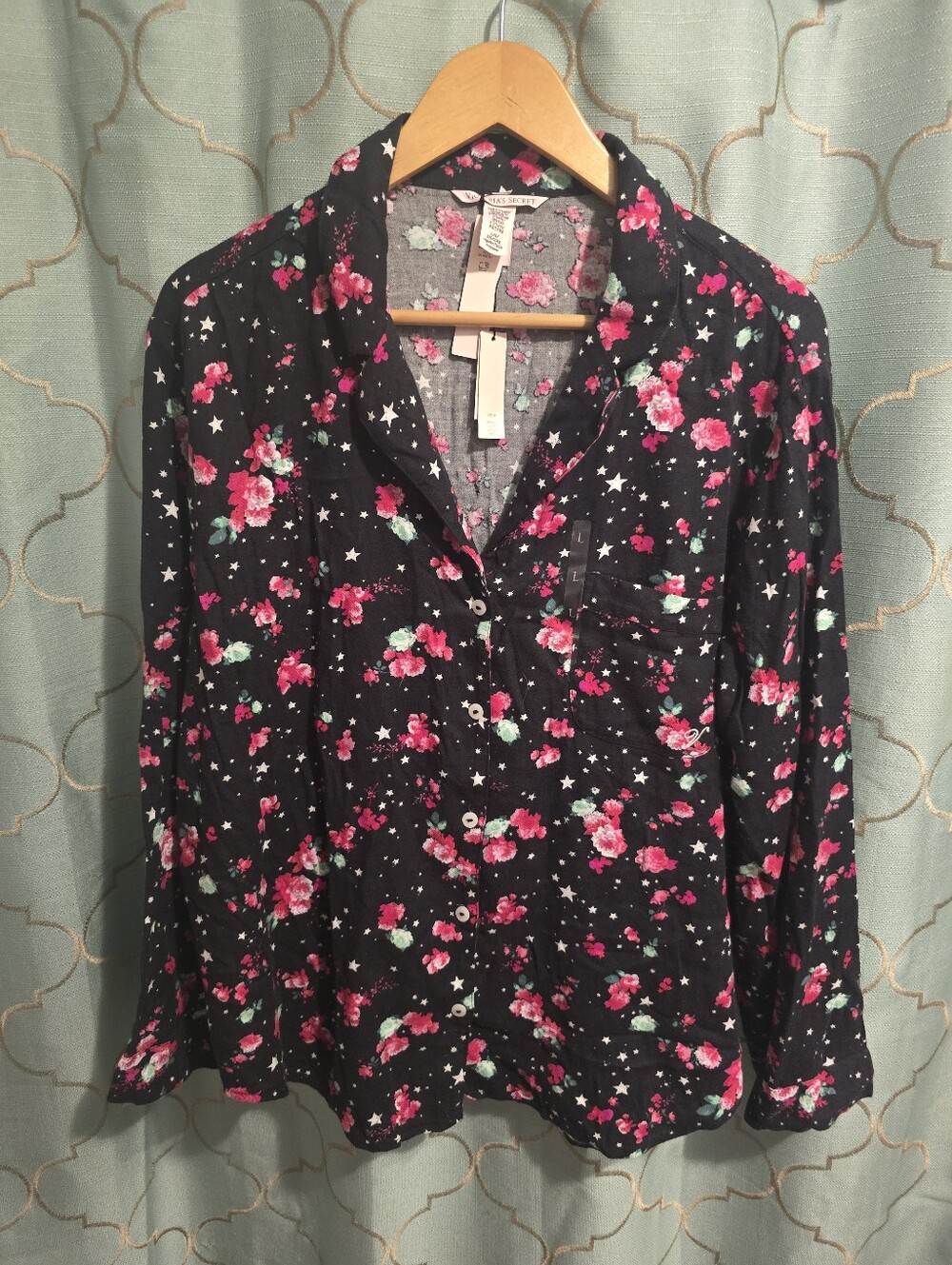 Victoria Secrets Women's LARGE Reg Sleep Top Button Up PJ Shirt Black Red Floral